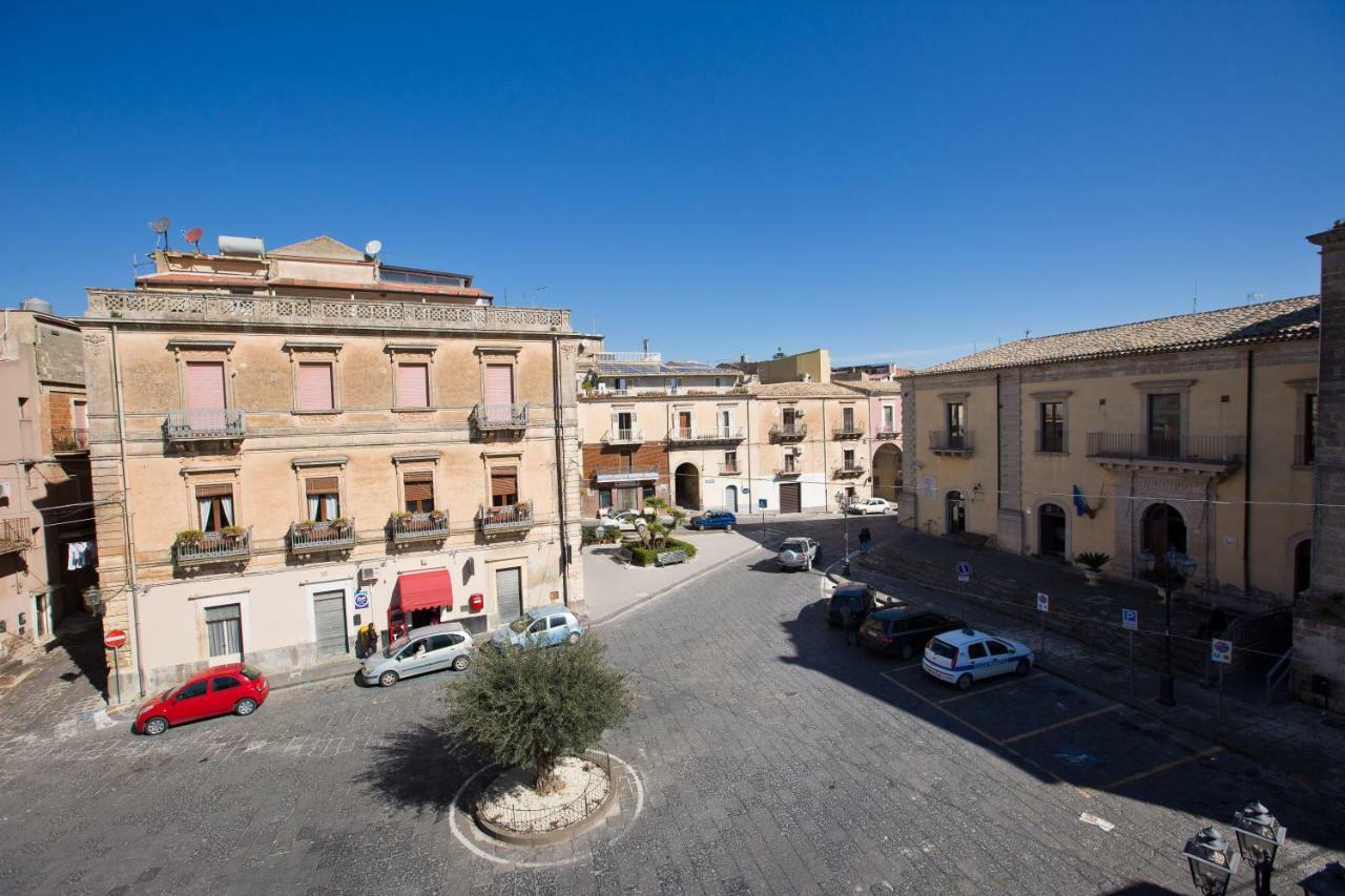 Experience Il Paesino Hotel Licodia Eubea Eksteriør billede